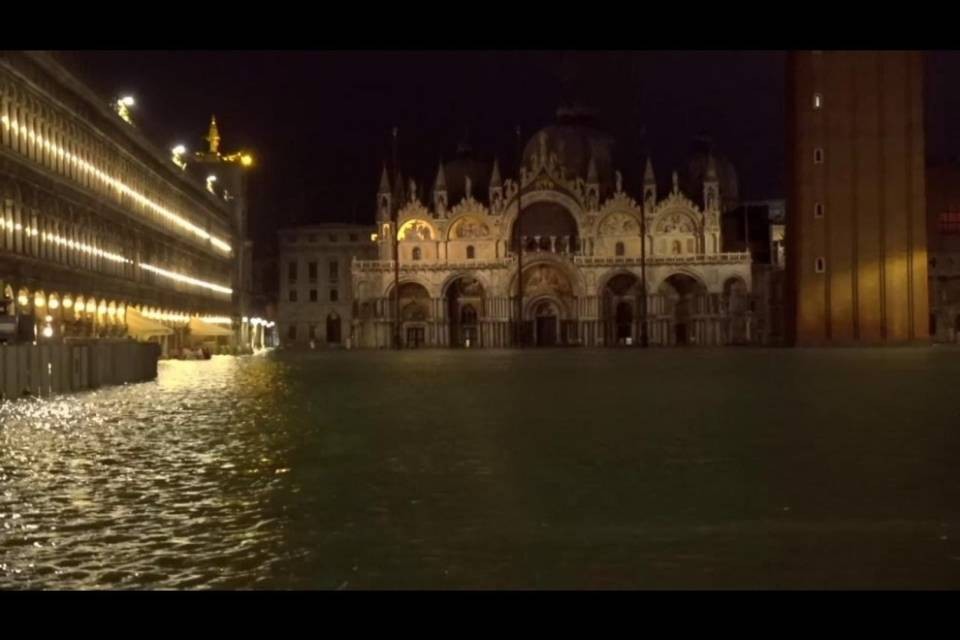 Venezia in tilt: c'è paura per la nuova super marea