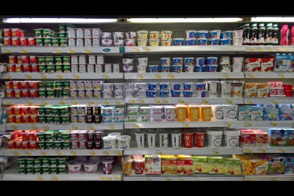 Timidi segnali positivi per il commercio al dettaglio