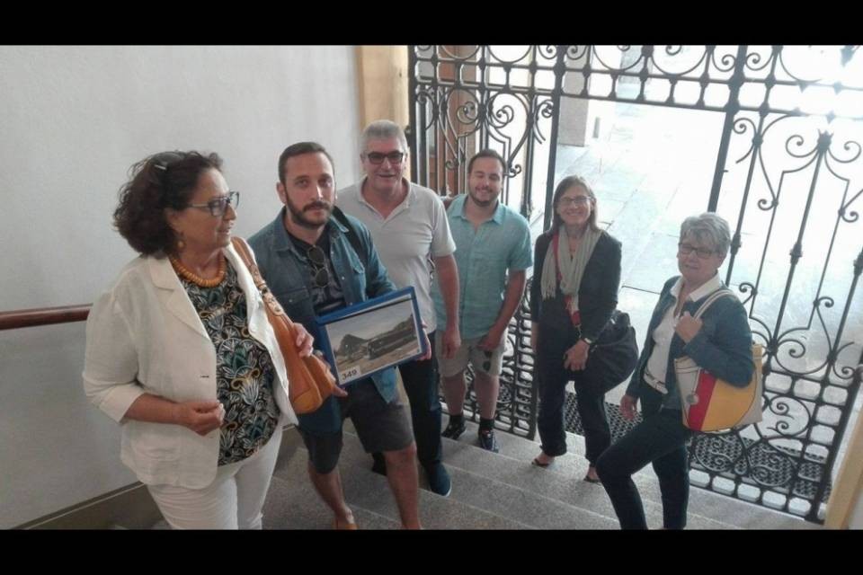 Più di 350 firme per i trasporti pubblici in periferia