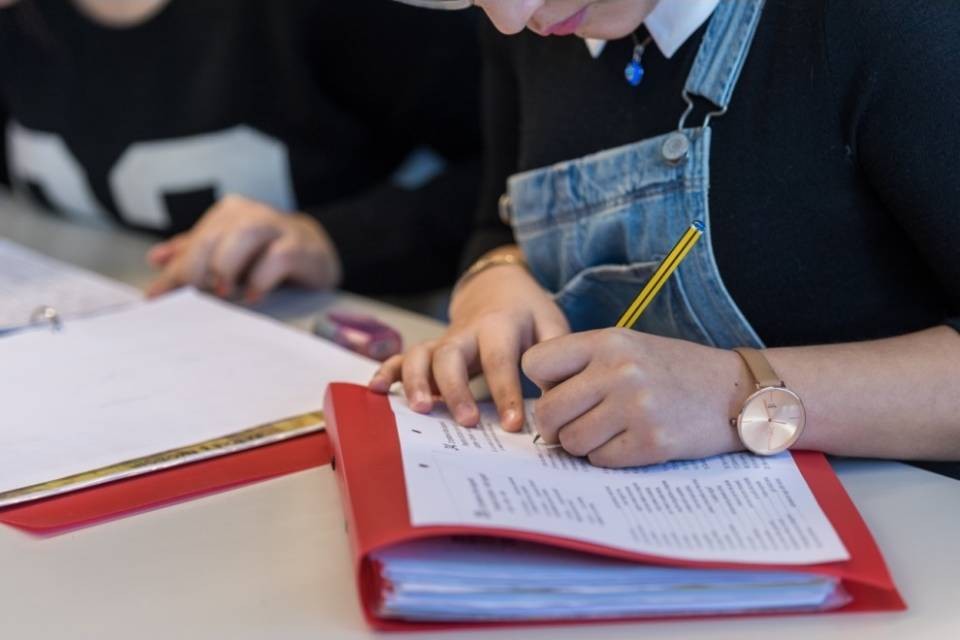 Scuola, "la Commissione sta lavorando sodo"