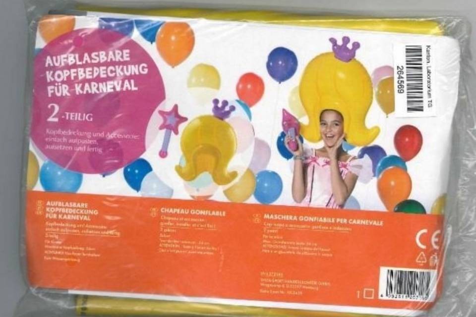 Lidl: ritirate maschere carnevale e set karaoke, sono pericolosi