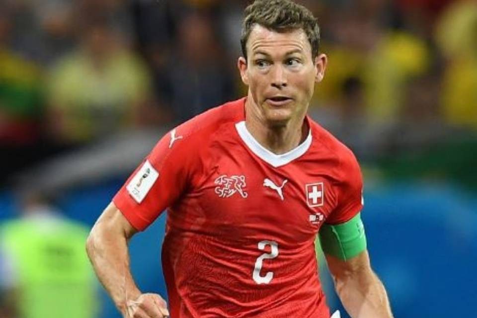 Stephan Lichtsteiner giocherà con l'Augsburg