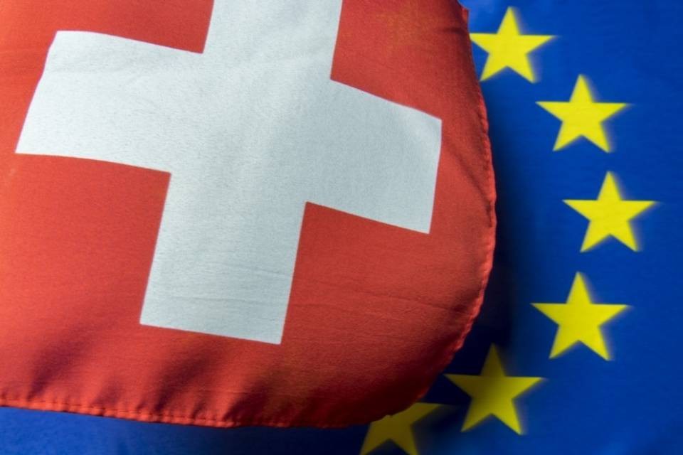 Svizzera-UE, è scontro sulla cittadinanza