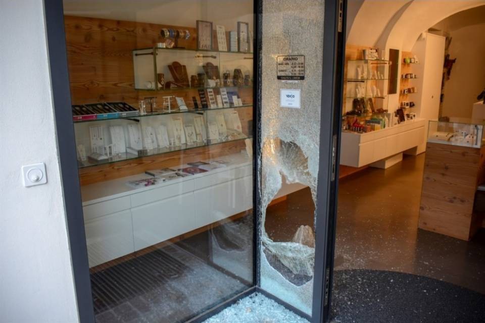 Poschiavo: preso l’autore di un furto con scasso che risale allo scorso 2 luglio