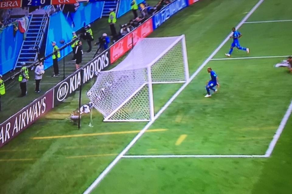 Coutinho espugna Fort Costa Rica