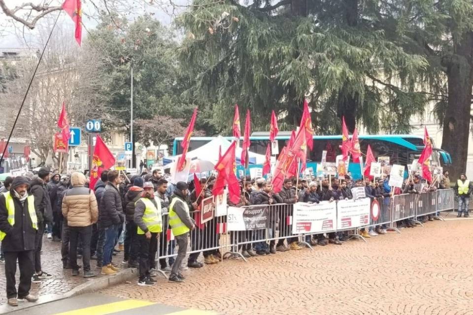 150 Tamil manifestano a Bellinzona