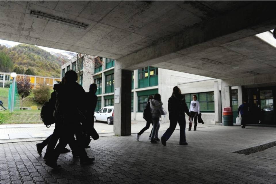 Il Governo contro l'iniziativa sulla scuola media