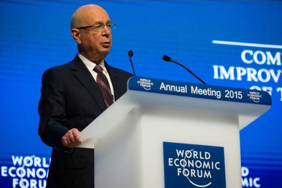 Il fondatore del WEF non avrà la cittadinanza onoraria