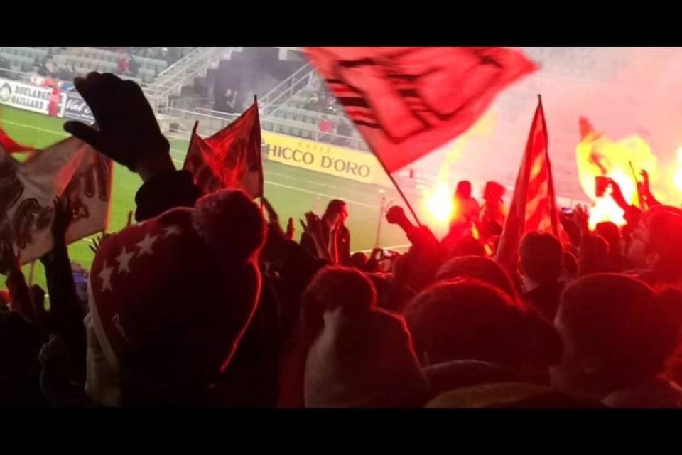 Attacco al bus del Servette: 4 tifosi del Sion a processo