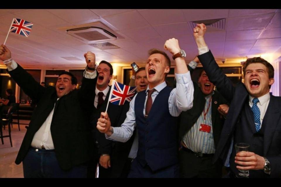 Brexit, ha vinto il "Leave"