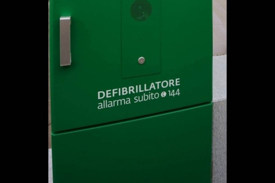 Tre nuovi defibrillatori pubblici in Val Colla