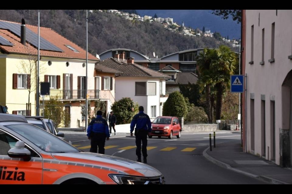 Falso allarme a Losone, c'era solo una parrucca