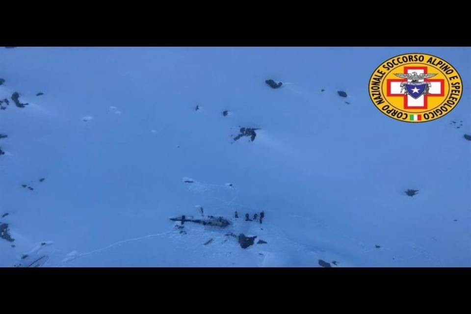 Incidente aereo in Val d'Aosta: le vittime salgono a 7