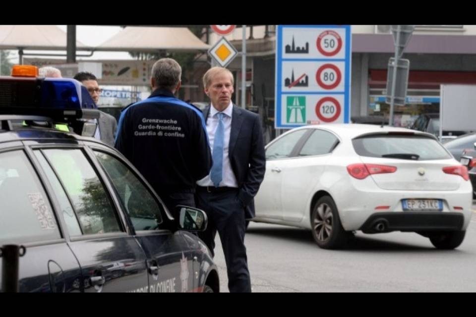 Traffico transfrontaliero: non solo sfottò ma anche collaborazione