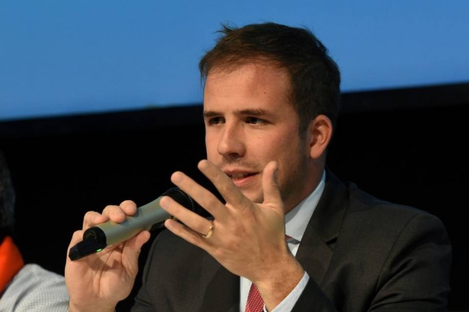 "Non anteporrò il successo politico a valori come l'educazione e il rispetto"
