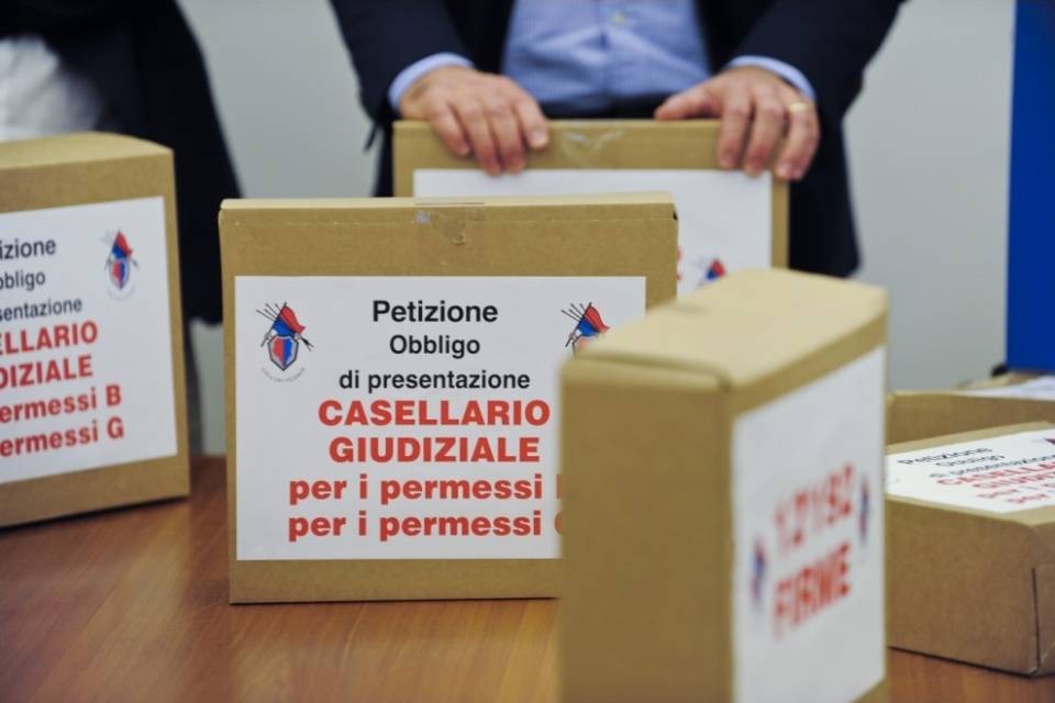 In 201 nella rete del casellario