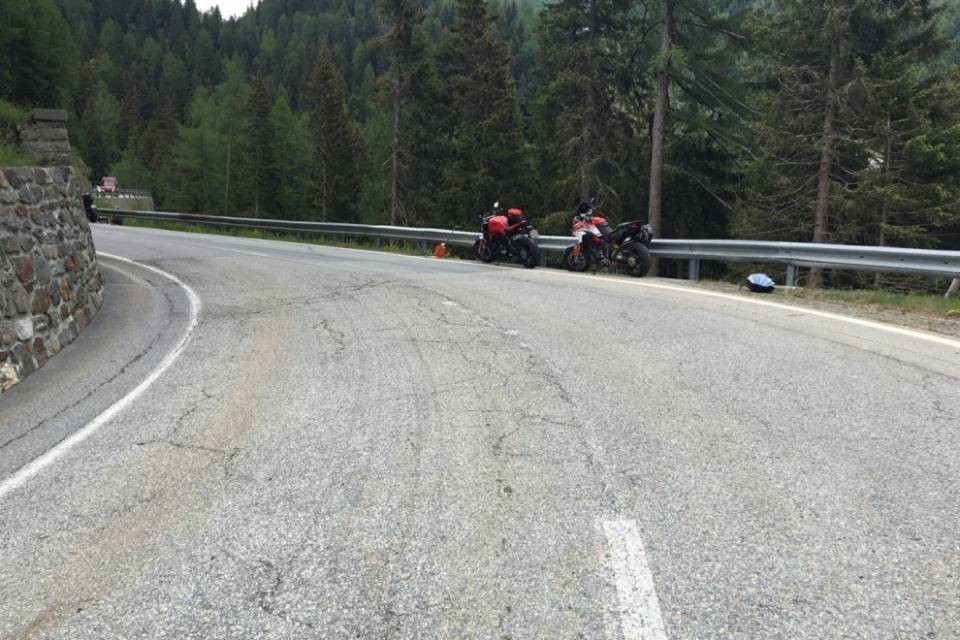 Incidente sul Bernina per un motociclista