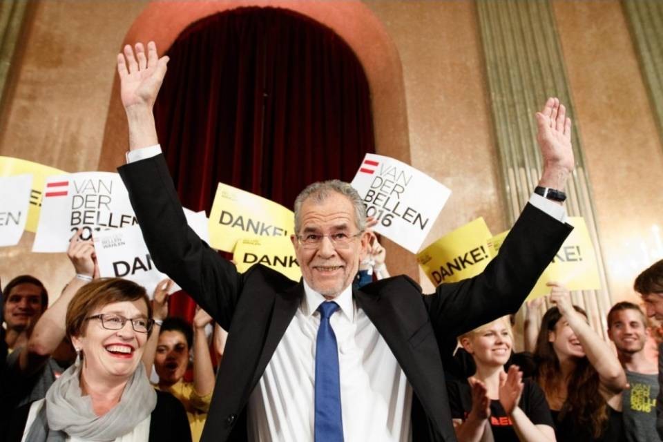 Austria, eletto Van der Bellen
