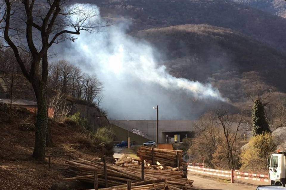 Incendio a Sigirino