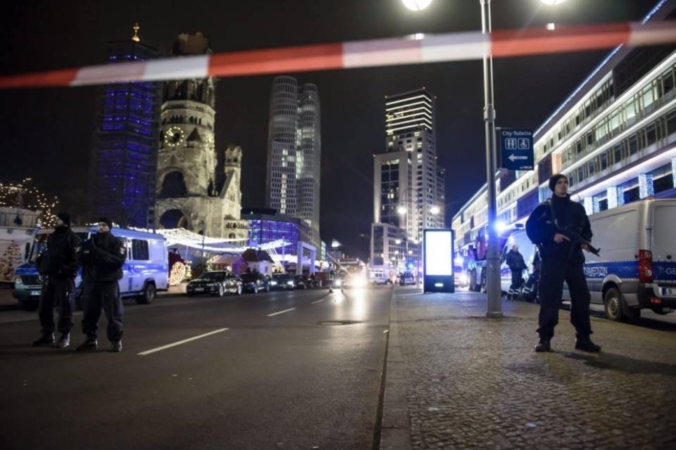 Berlino: l'attentatore è già all'estero?
