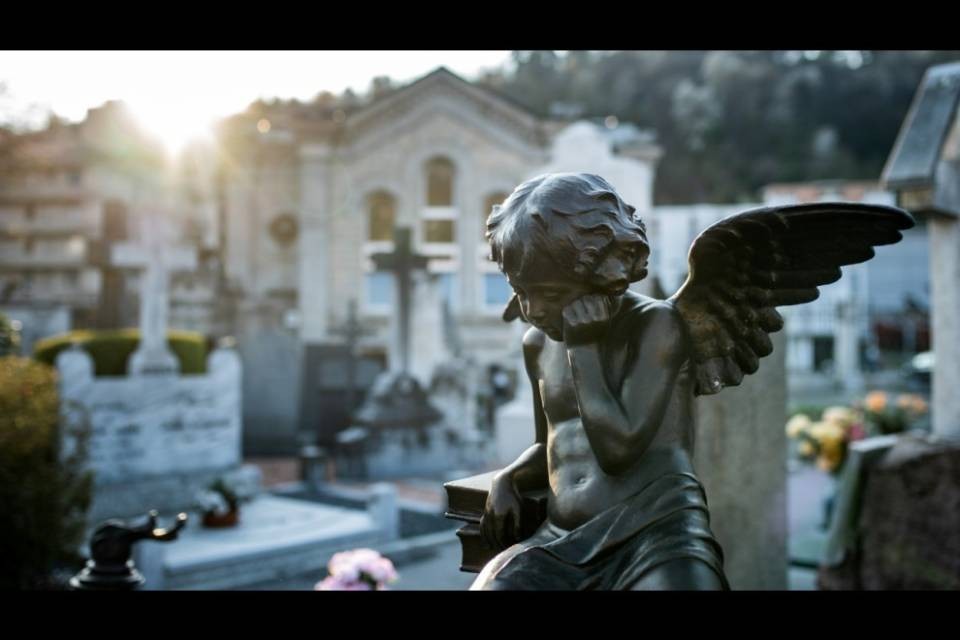 Da oggi il funerale è in video-streaming