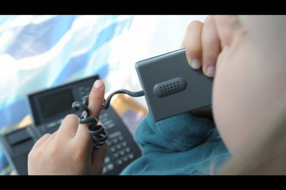 Esteso l’orario della hotline per le attività commerciali