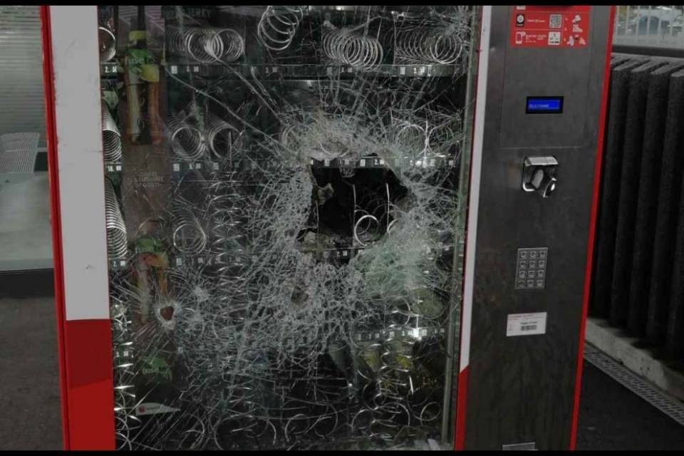 Vandali in stazione a Giubiasco