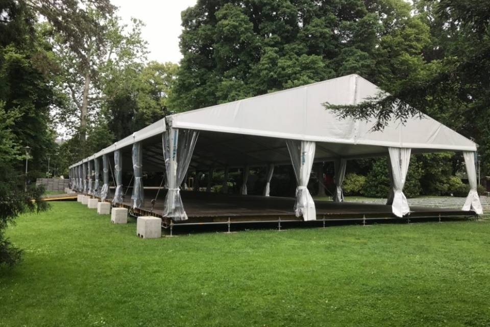"Che ci fa quel capannone ancora nel Parco Ciani?"
