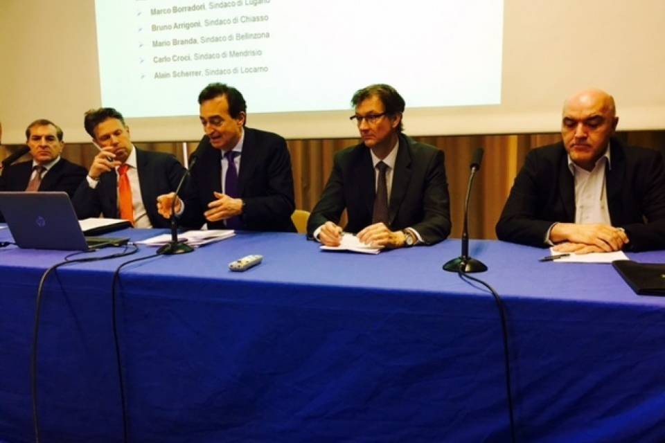 Cinque sindaci a favore della tassa sul sacco