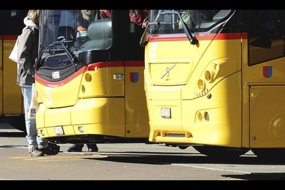 Controlli di droga sui bus, denunciate 9 persone