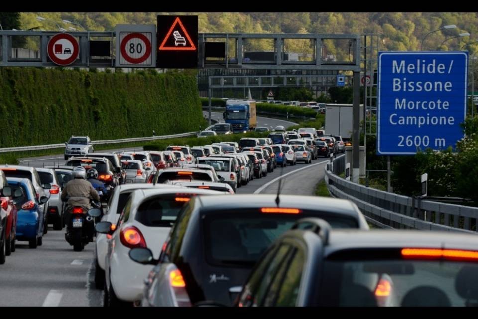 Bocciata la terza corsia in Ticino
