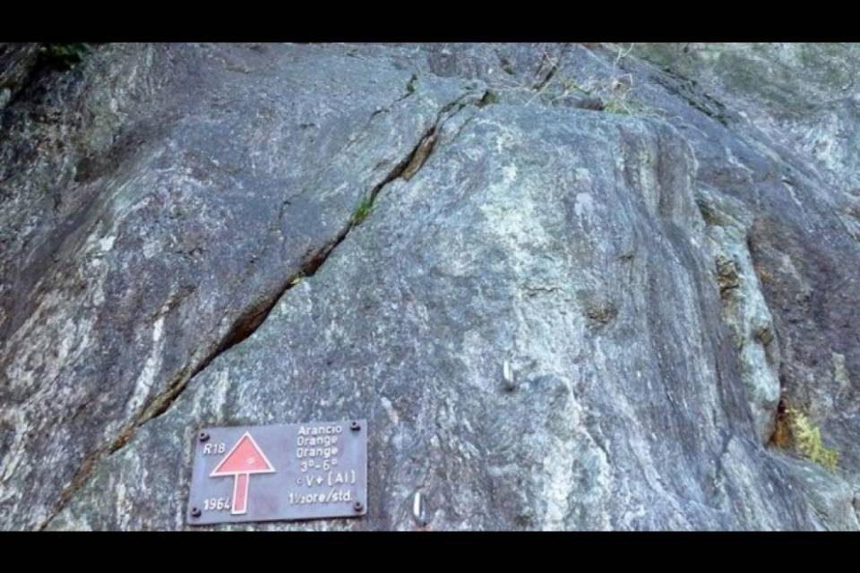Bellinzona, cade dalla palestra di roccia ferendosi seriamente