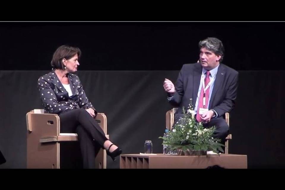 La strana coppia: Luca Albertoni intervista.. Doris Leuthard