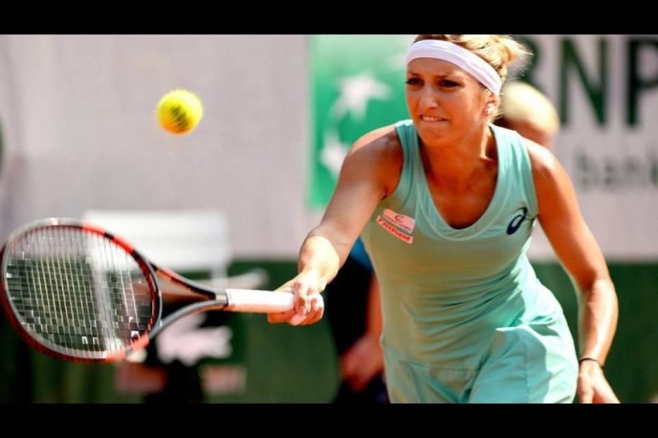 Bacsinszky ai quarti