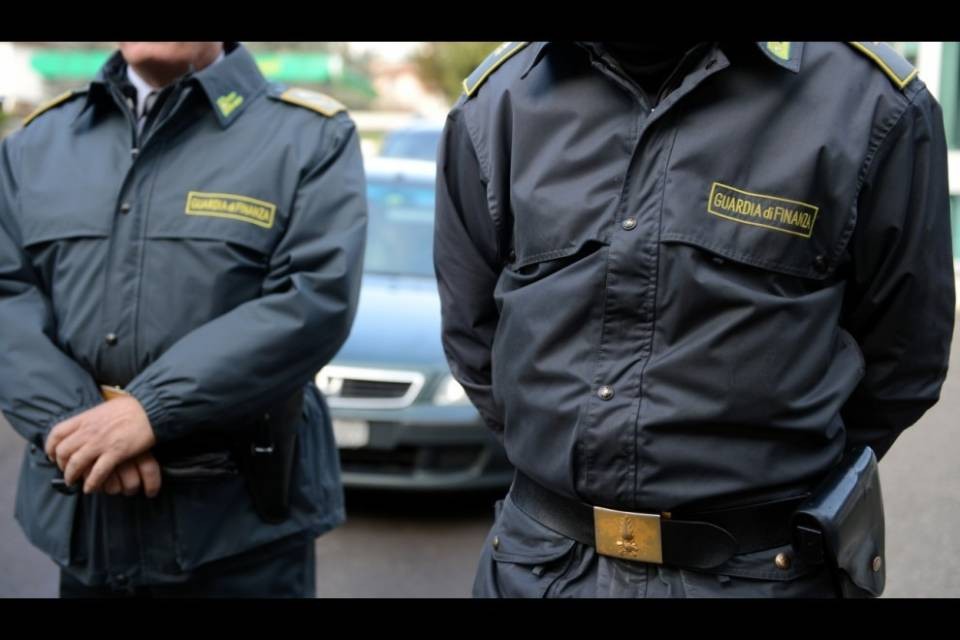 Riciclaggio: sequestro da più di 4 milioni di euro