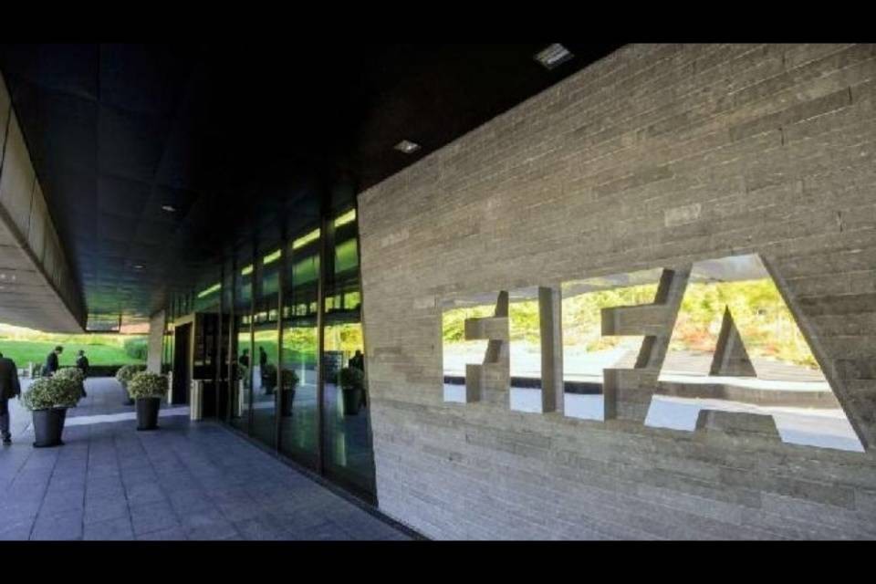 "Lo scandalo FIFA parte da Platini"