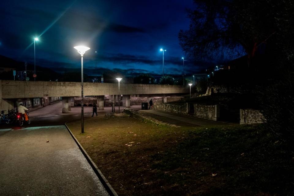 Zona rotonda - castello, dove i giovani si trovano la sera © CdT/ Chiara Zocchetti