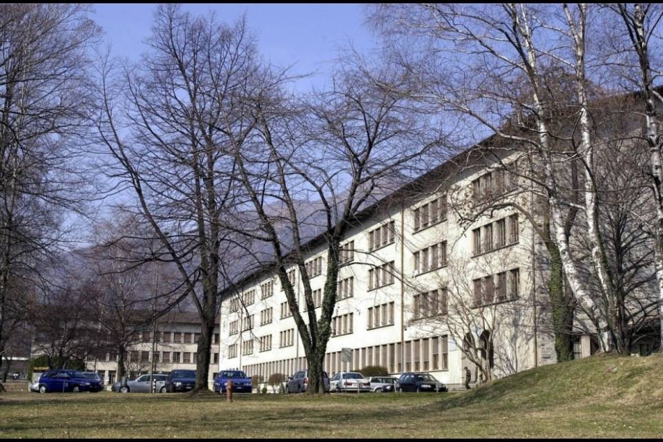 Asilanti, a Losone animi accesi in vista del voto