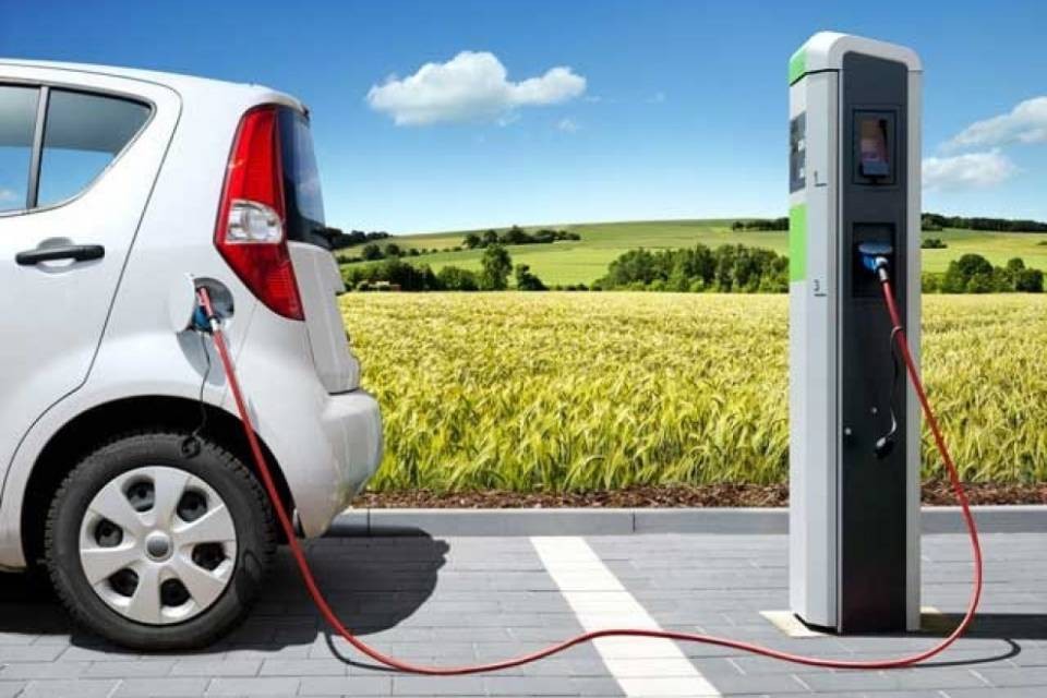 "L'autonomia delle auto elettriche minore di quella dichiarata"