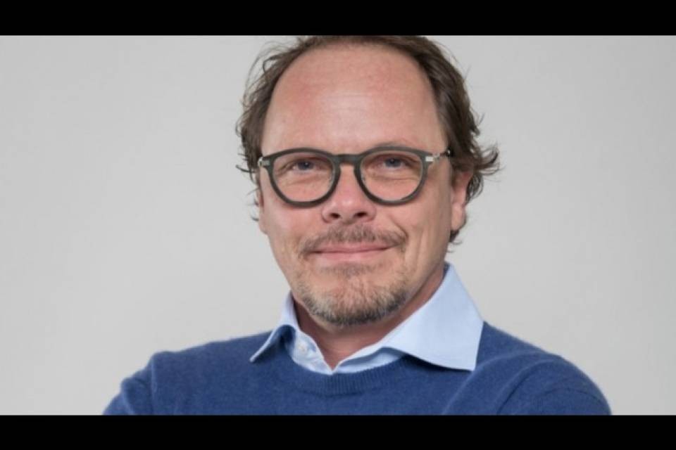 Daniele Casalini - Padroncini, distaccati e società bucalettere