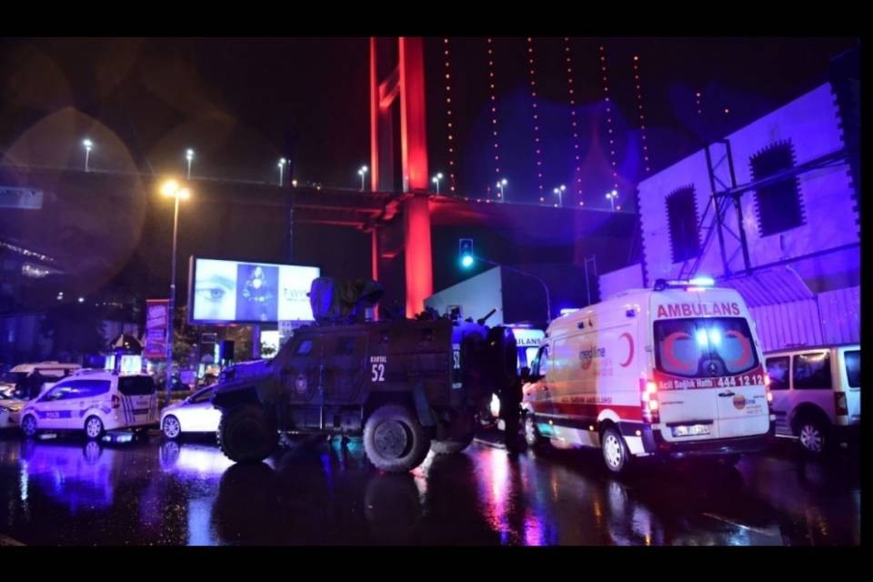 Istanbul: fermati 8 sospetti ISIS coinvolti in attacco