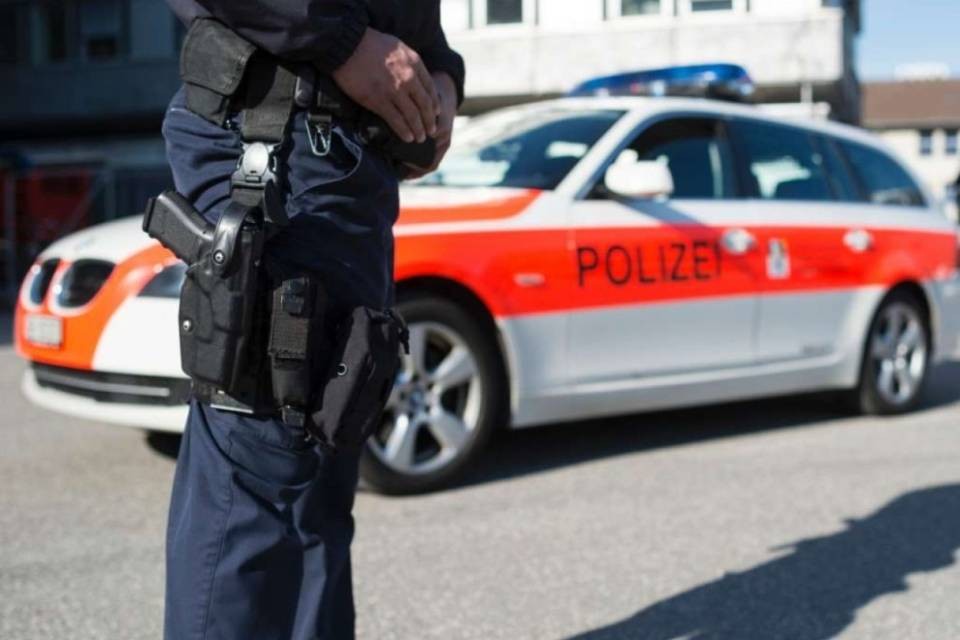 Nuovo "exploit" dei poliziotti grigionesi