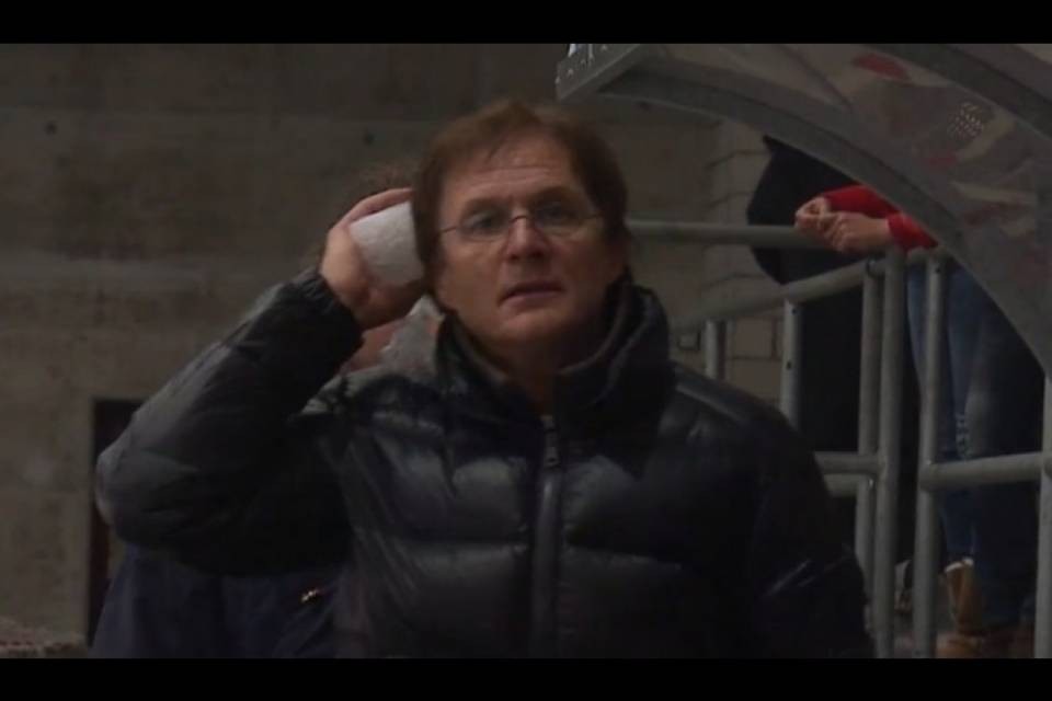 Del Curto colpito da un puck (di nuovo!)