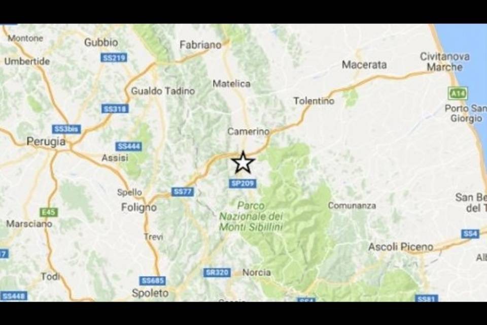Italia, la terra non smette di tremare
