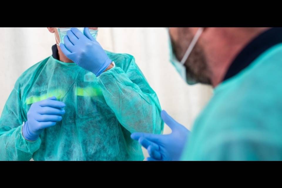 L'appello della Sanità al Governo ticinese: chiudete tutto!