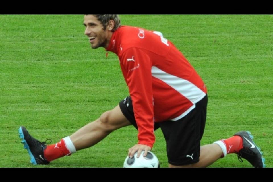 Ora è ufficiale, Valon Behrami al Genoa