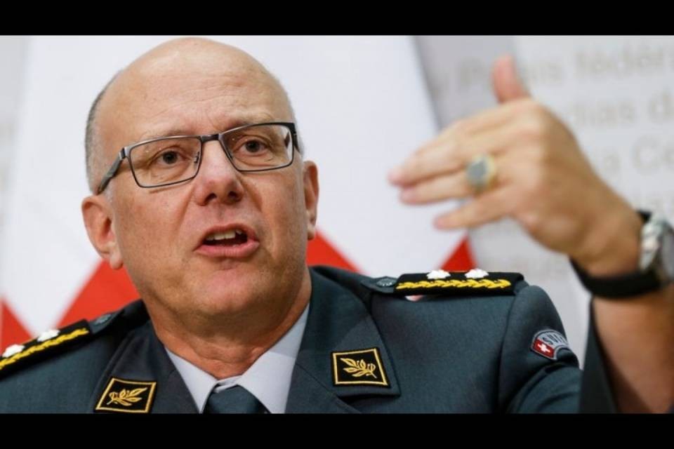 Esercito, "Chiediamo scusa ai contribuenti"
