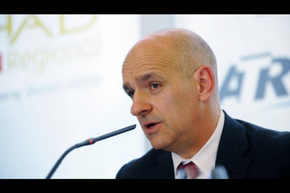 “L'aeroporto può volare anche da solo”