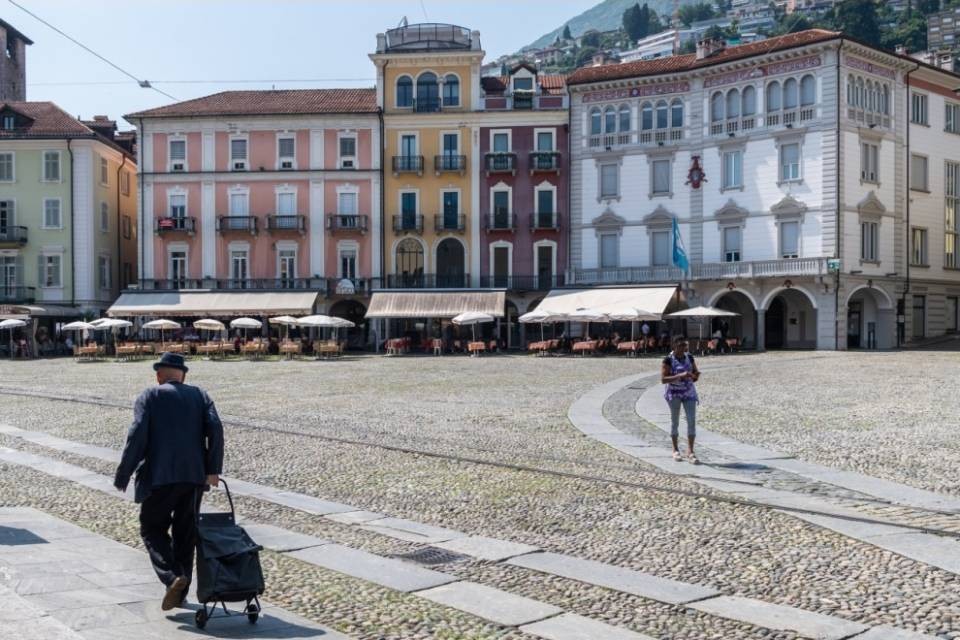Piazza Grande, in arrivo 9 stalli gratuiti